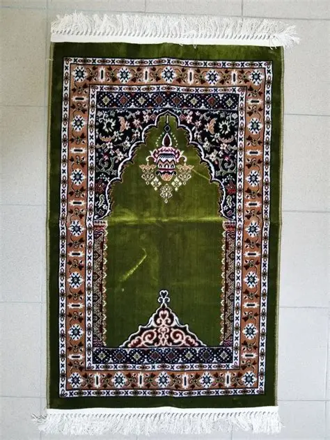 Зеленый коврик